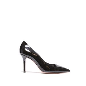 Dècolletè in morbida vernice nera