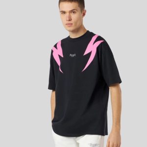 Maglietta phobia con fulmini e teschi sul dietro