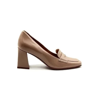 “Benedetta” Decollete in Vernice Nude