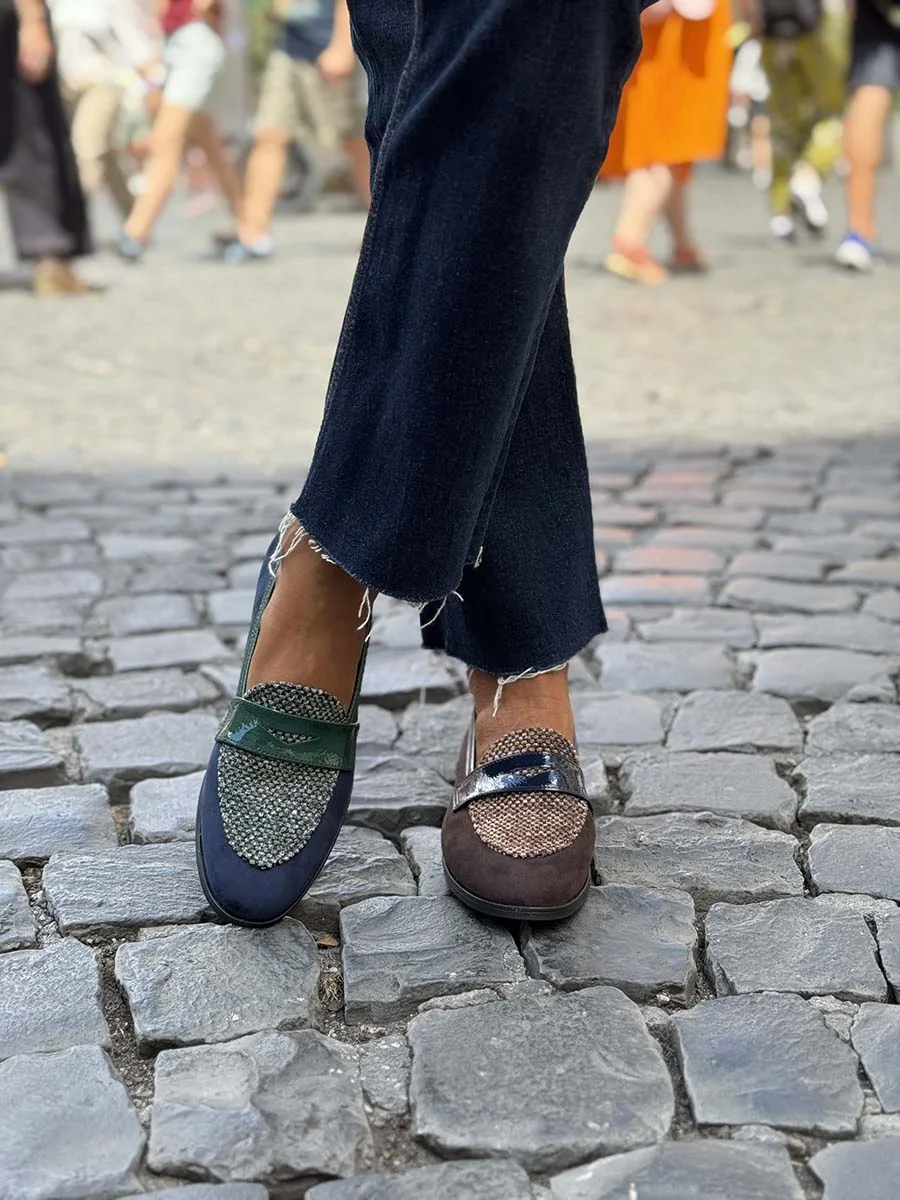 “Olimpia” Mocassino in Camoscio Blu Navy e Verde - immagine 3