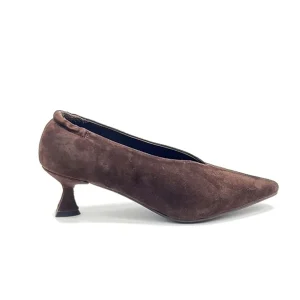 “Antonia” Decollete in Camoscio Testa di Moro