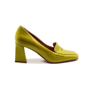 “Benedetta” Decollete in Vernice Lime