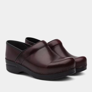 Classico zoccolo Dansko in pelle cordovan bordeaux